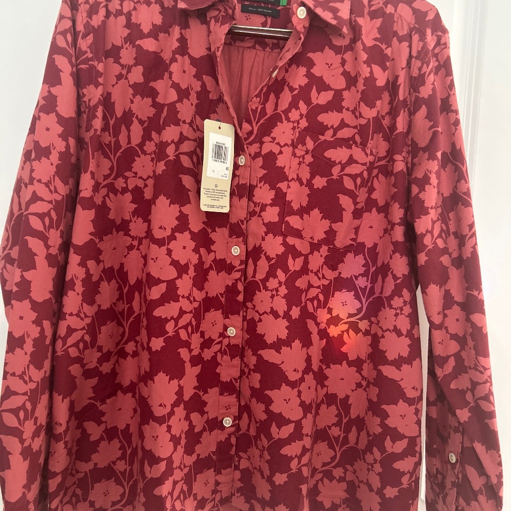 Dockers women shirt